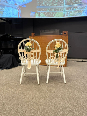 Bride & Grooms' Chair Bride & Grooms' Chair